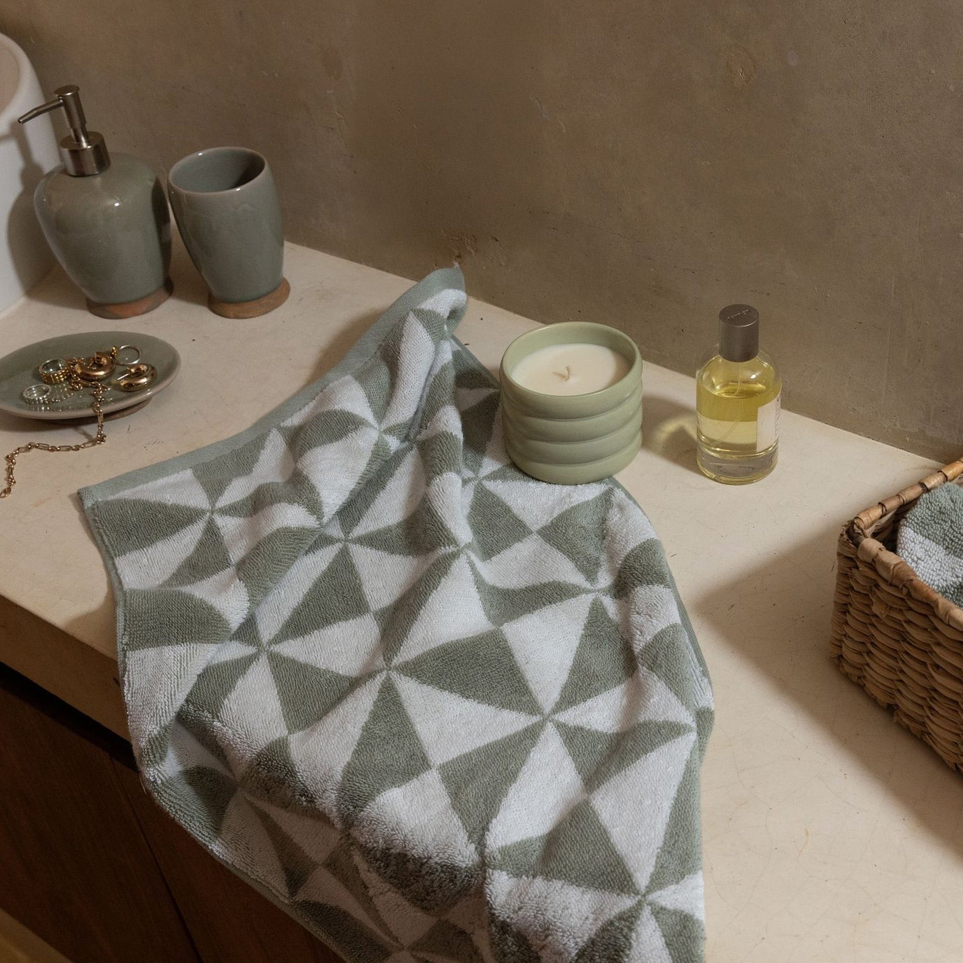 Umbra Towels